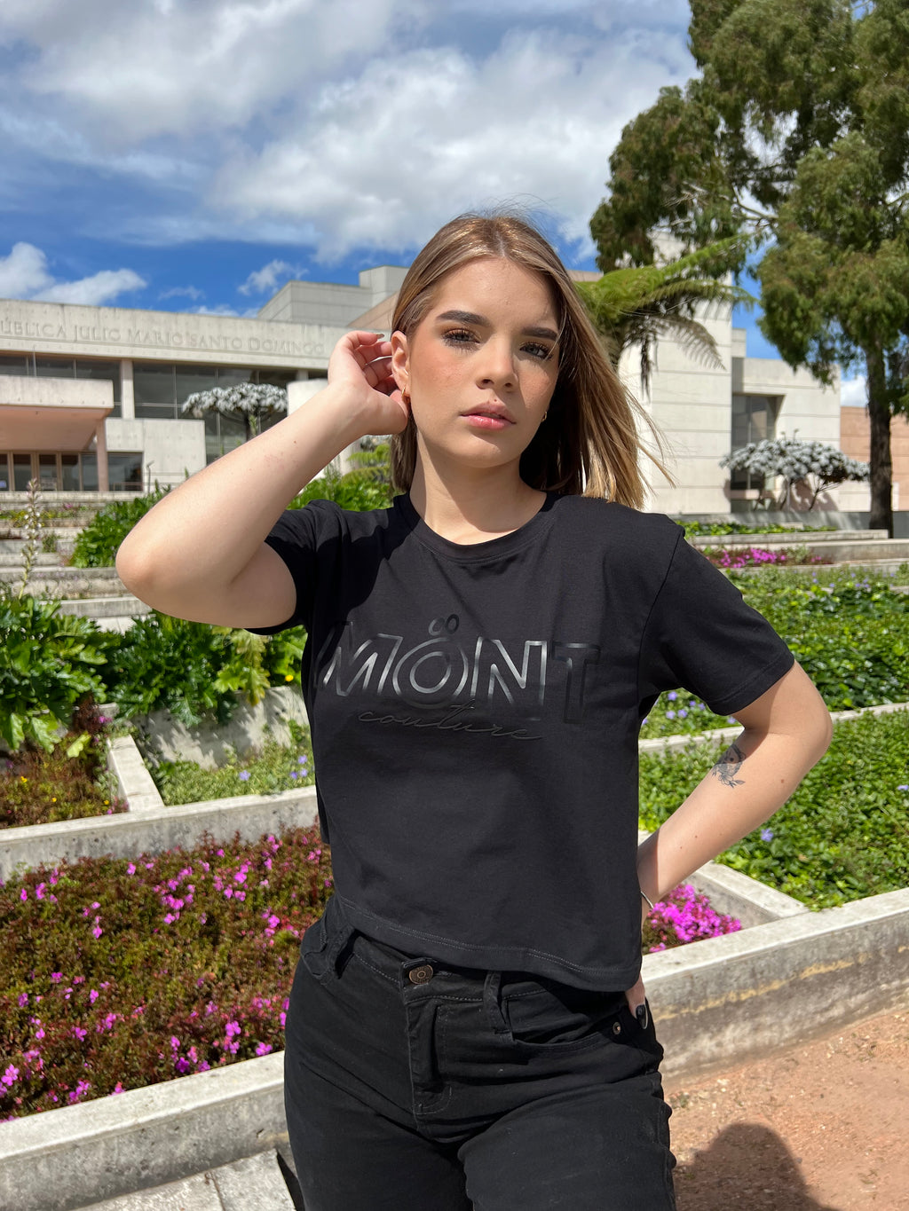 Croptop Mönt california black