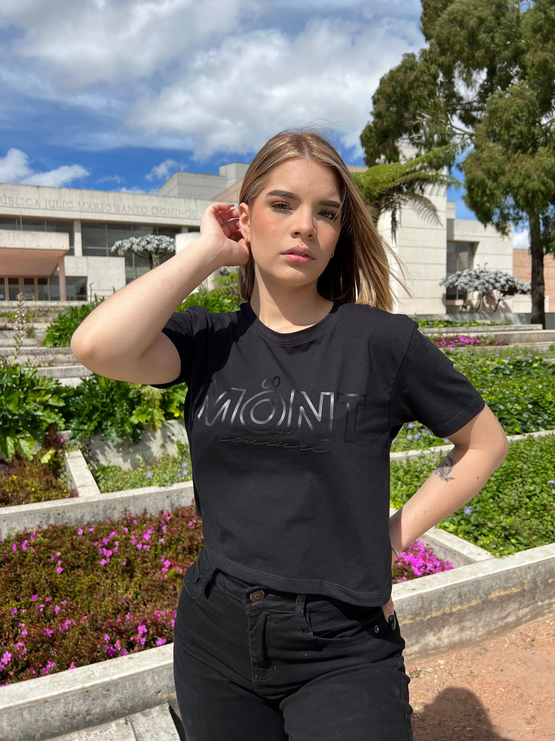 Croptop Mönt california black